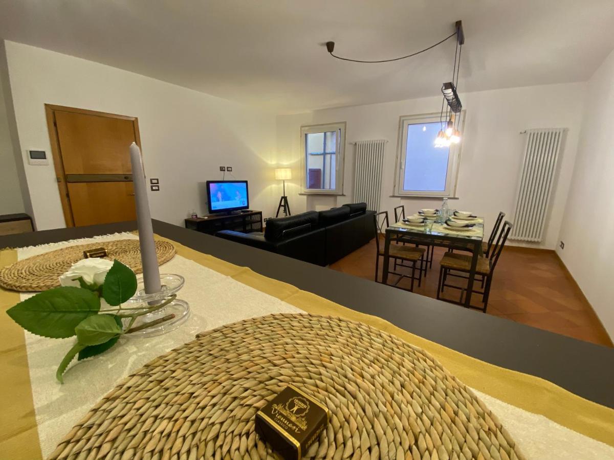 Honey Apartment 切塞纳 外观 照片