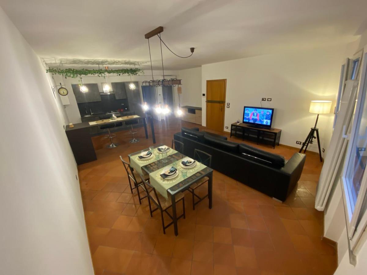 Honey Apartment 切塞纳 外观 照片